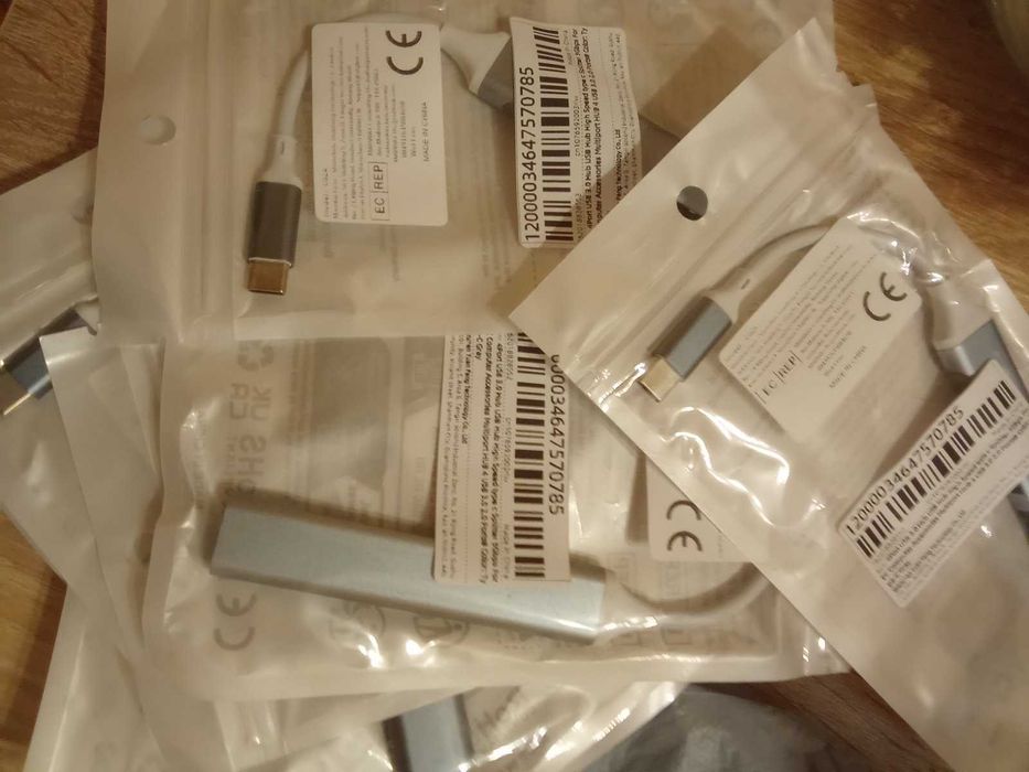 Чисто нов евтин 4-Port USB 3.0 Hub (разлонител, сплитър)