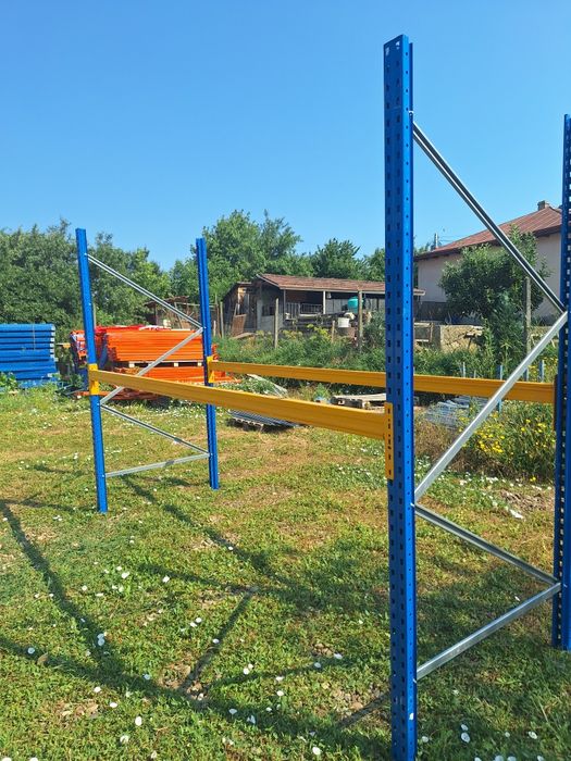 vând rafturi metalice industriale