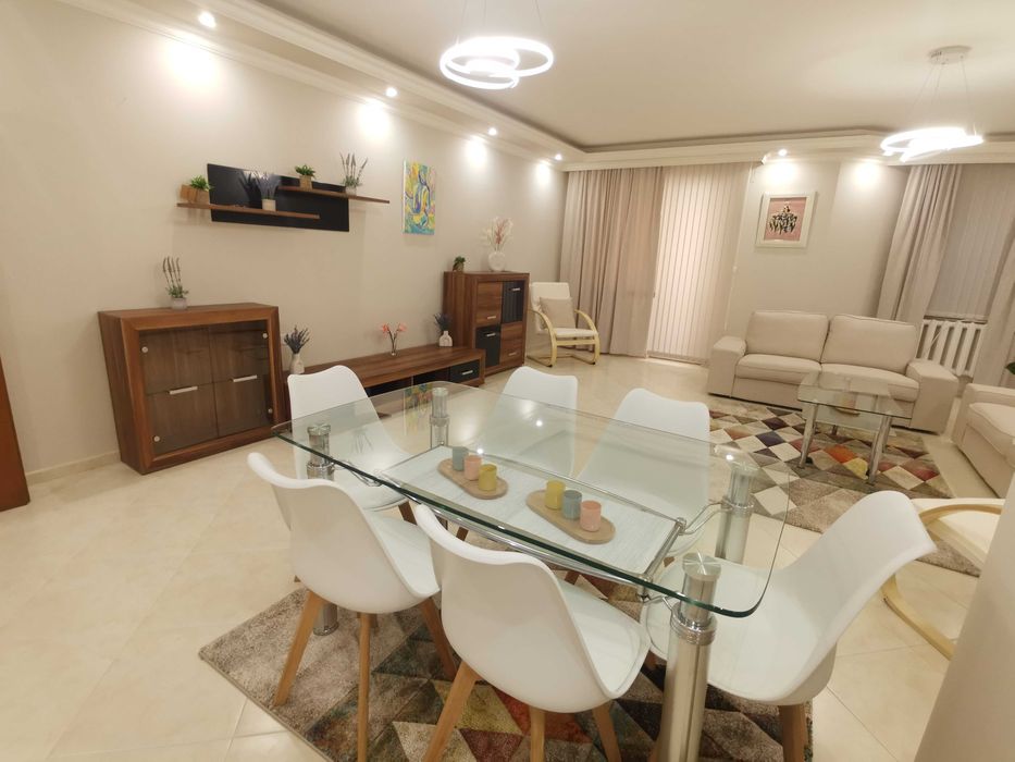 Дава се под наем Тристаен апартамент в София, Манастирски ливади - 120 кв.м за 561 € - Снимка #1