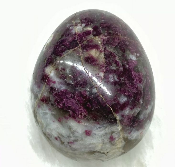 Естествено Рубелит Турмалиново яйце 655 карата