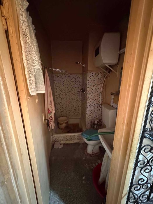 Garsoniera de vanzare - 1 minut de metrou Costin Georgian