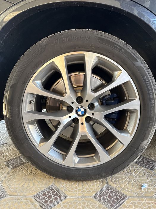 Диска с шинами на BMW
