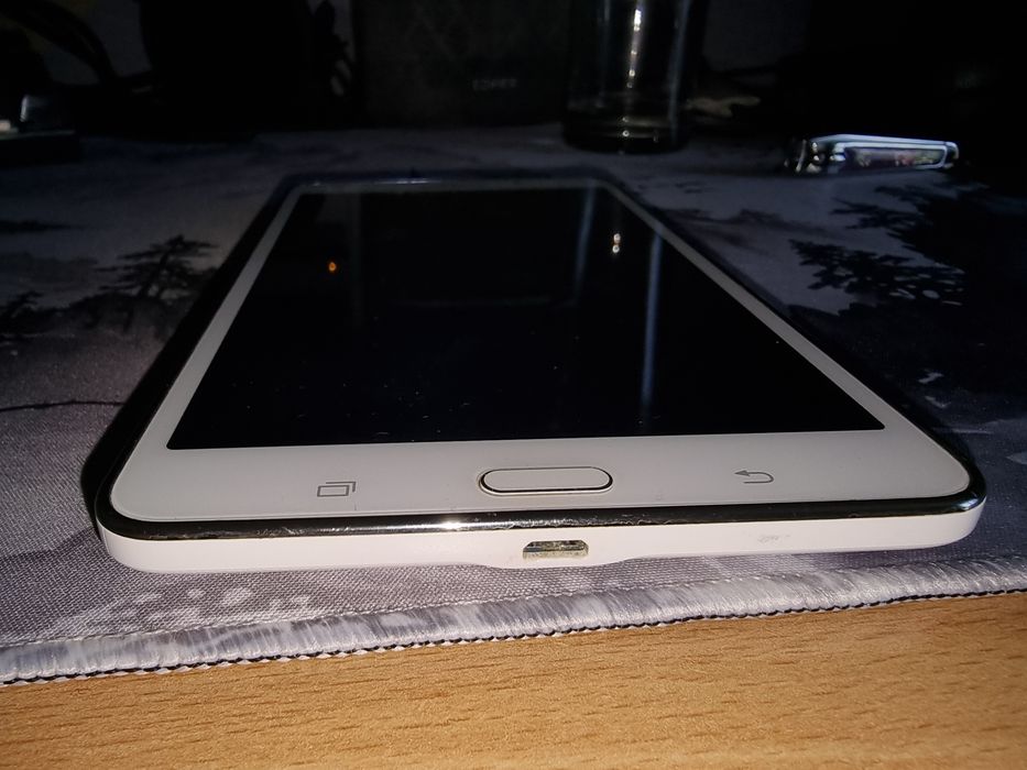 Samsung Galaxy tab 4 lite 7"