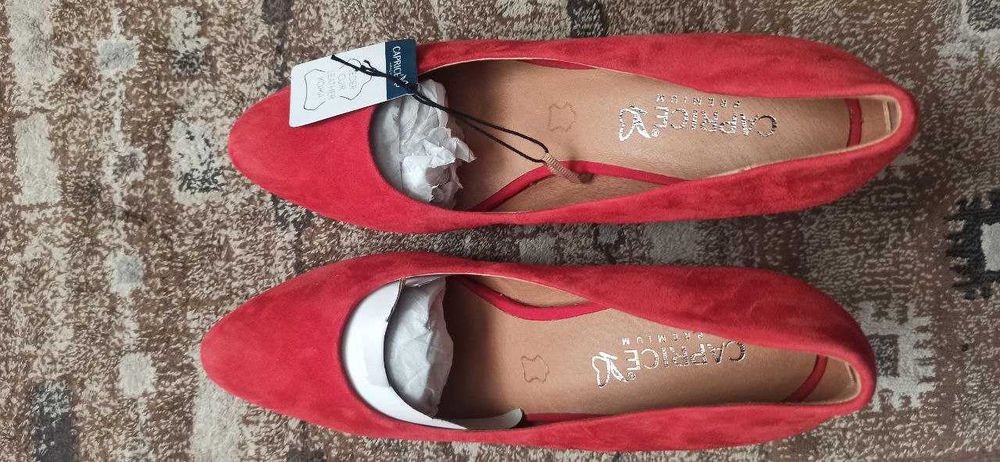 Продам женскую обувь