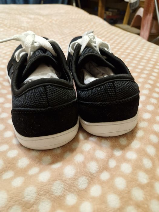 Босоногие кеды hobbibear