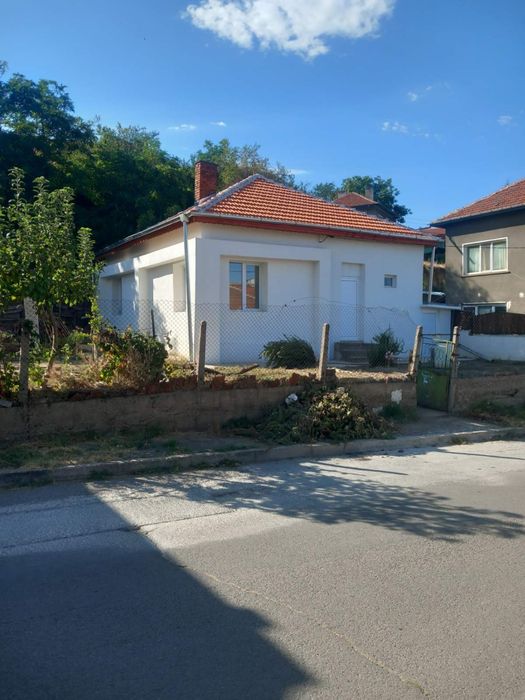 Къща за продажба в гр. Лом