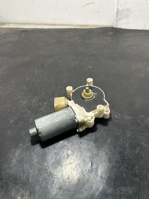 Motoras macara geam stanga Fata Bmw Seria 5 E60 E61 | 6981141