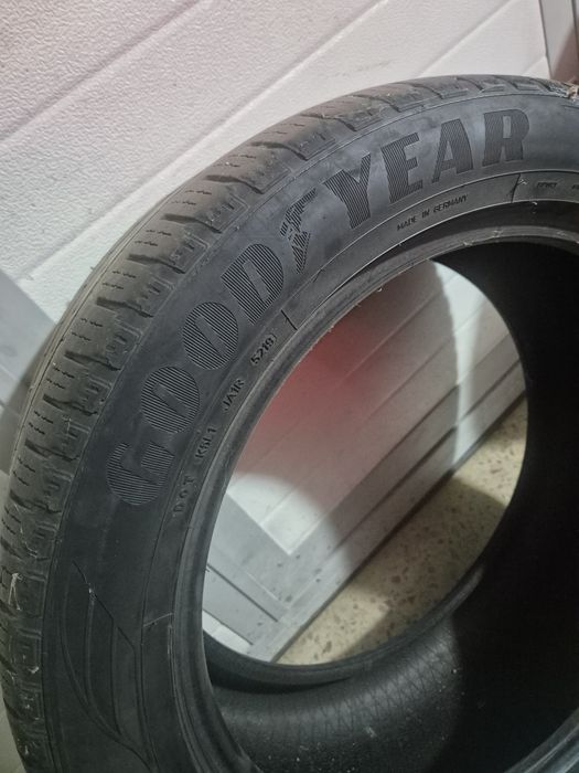 Продам одну шину Goodyear 275/50 R21