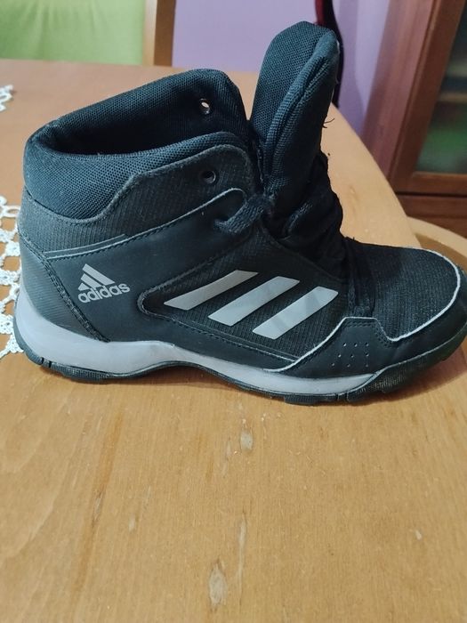 Маратонки Adidas