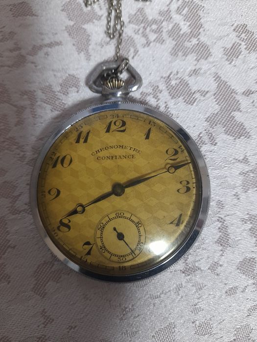 Джобен часовник  ръчен