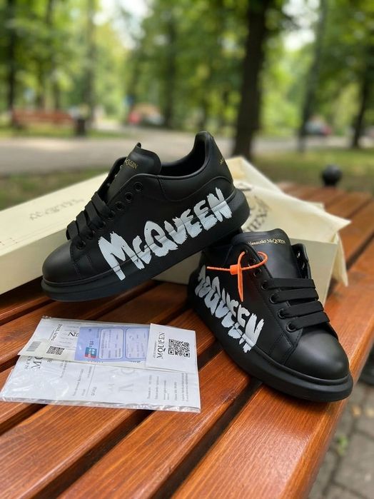 Adidasi Alexander Mcqueen Negru Graffiti