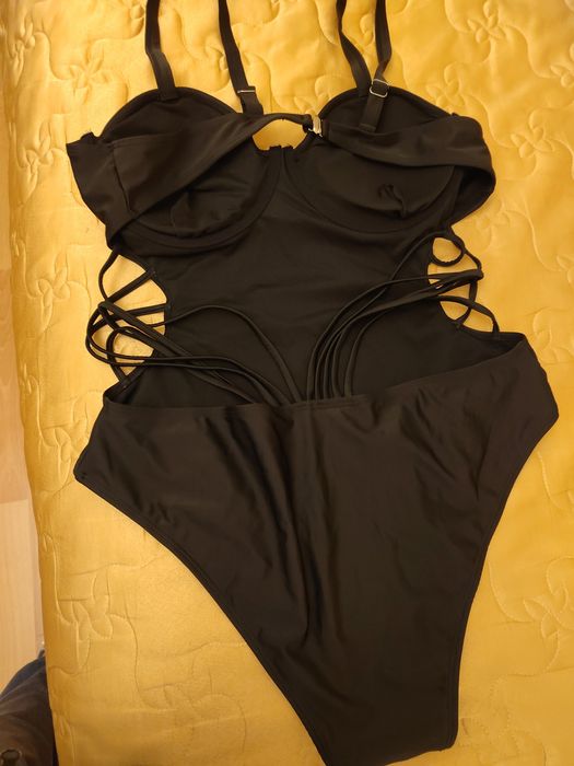 Цял бански - нов