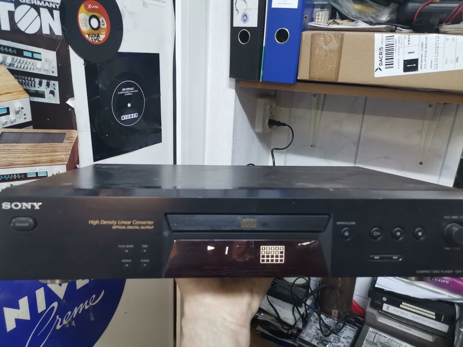 Cd player sony xe 270