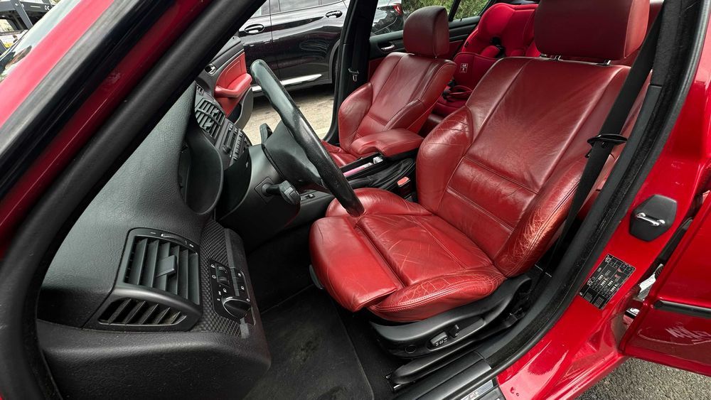 BMW E46 328i Sedan M-Tech 1