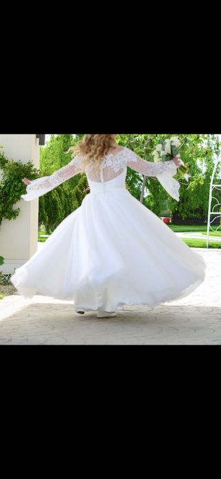 Rochie mireasa deosebita, mărimea 44