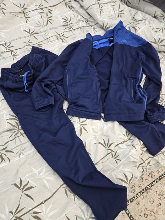 Спортивный костюм