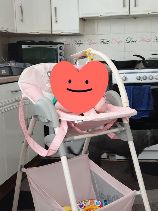 Vând scaun de masa 2 in 1 Hauck