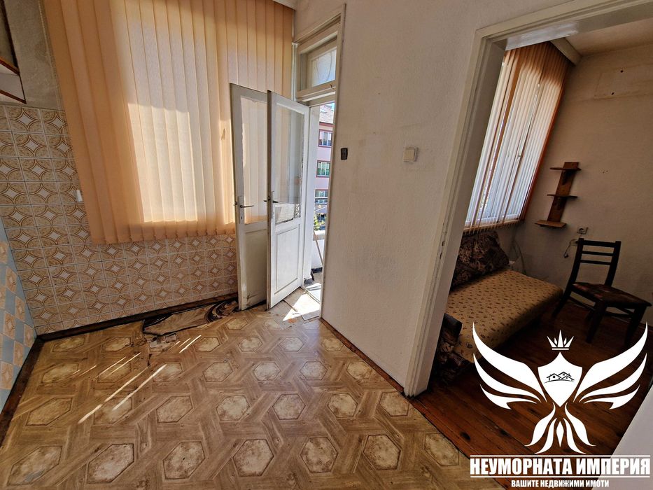 Дава се под наем Четиристаен апартамент в Асеновград - 105 кв.м за 354.96 € - Снимка #16