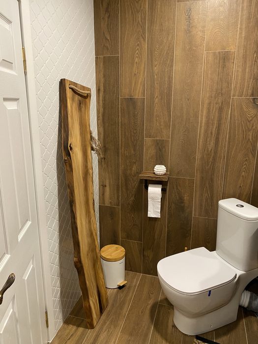 Плот и Огледало за баня