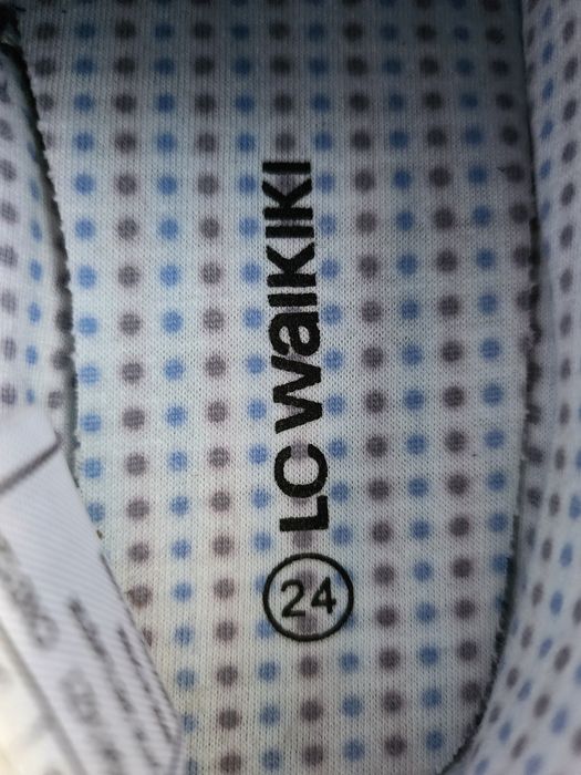 Детски пантофи LC WAIKIKI