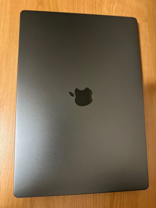 Apple MacBook Pro 16 с Apple M3 Pro 512GB, 36GB RAM, 12 CPU / 18 GPU