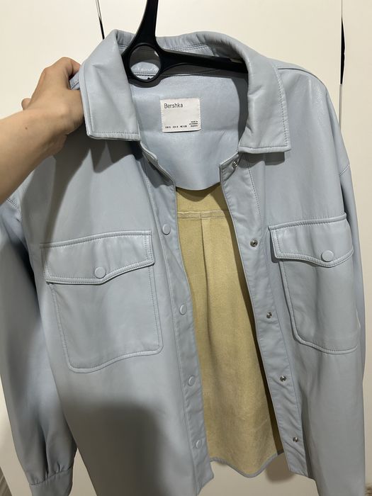 Кожаная куртка от Bershka