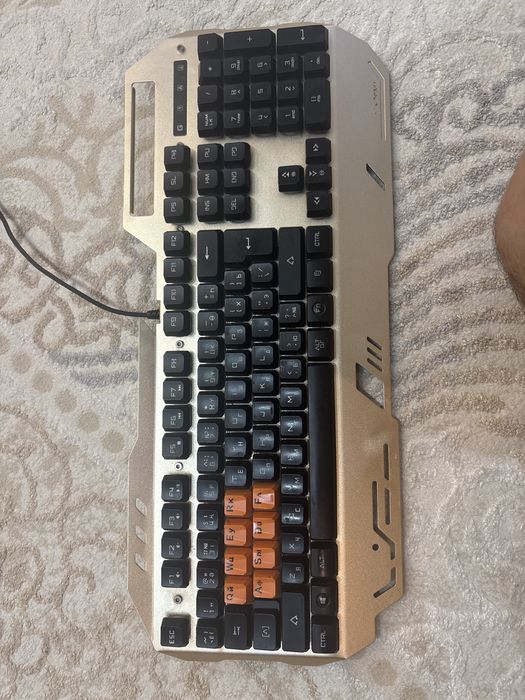 Игровая клавиатура  A4Tech Bloody B418 USB Gold