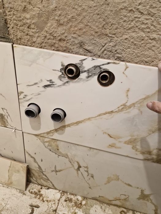 Glet, faianță, zugrav, montaj uși, electrica