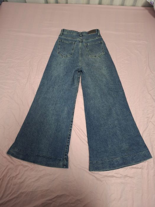 Продам джинсы трубы