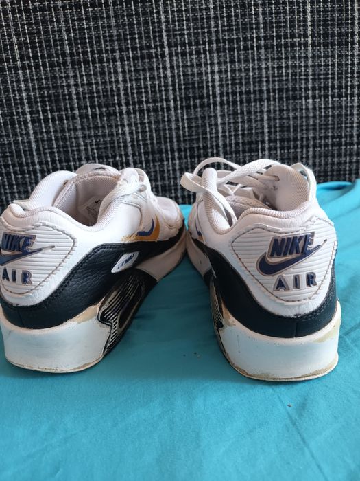 Adidasi Nike Air