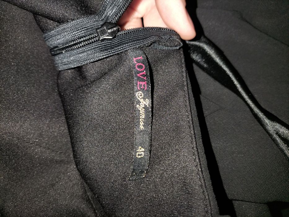 Продам новое платье