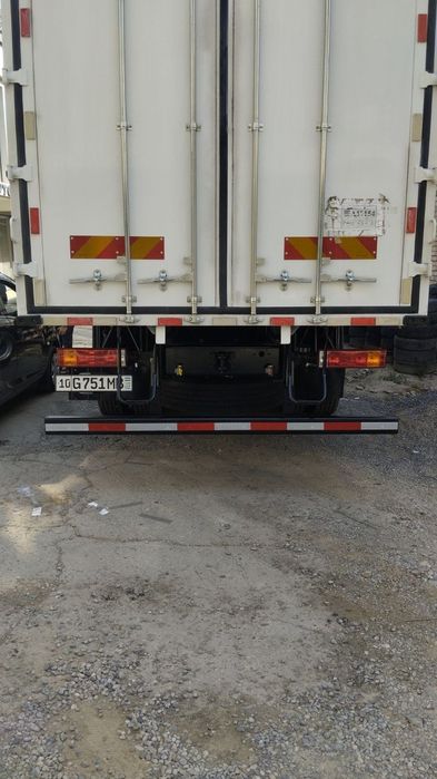 Shacman L3000 Gruzavoy