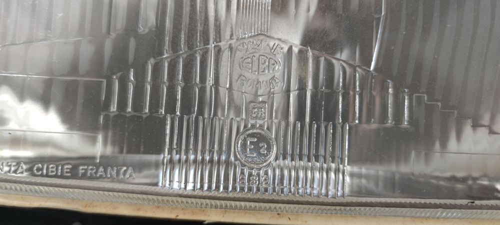 Faruri Dacia 1300 cu rame ,noi.