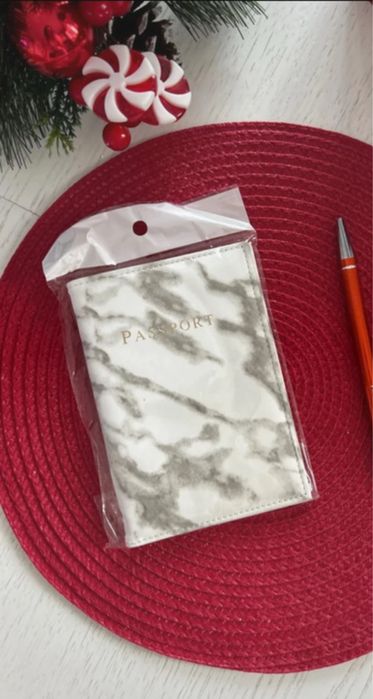 2 x Huse pasaport dama si barbati