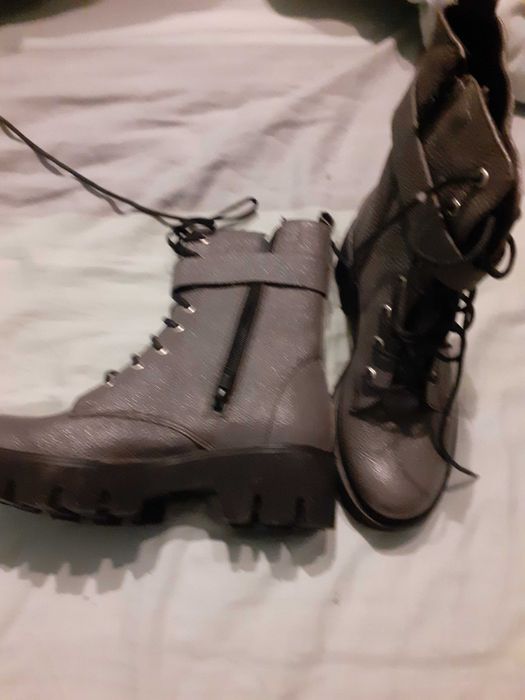 Ghete din piele nr 36 Noi