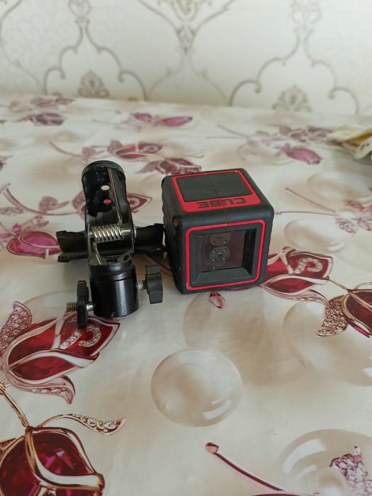 Продам лазер строительный