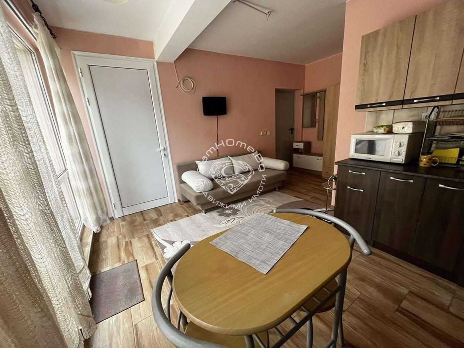 Дава се под наем Едностаен апартамент в Варна, Лятно кино Тракия - 30 кв.м за 280.5 € - Снимка #2