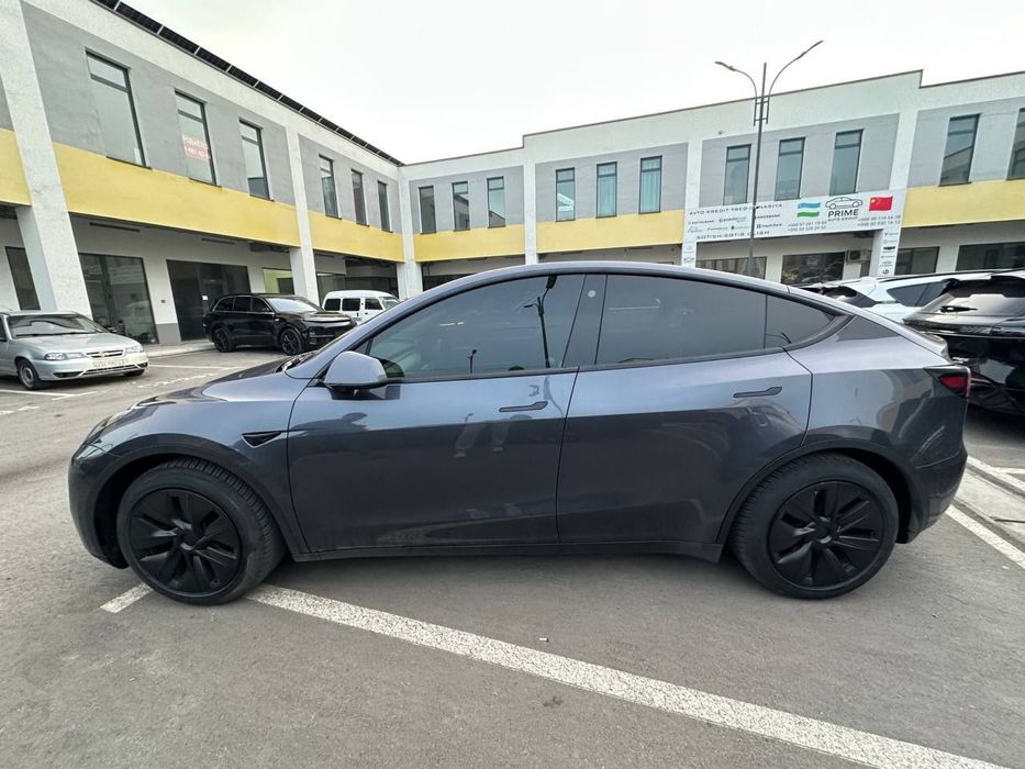Teslo Model Y 2023 йил