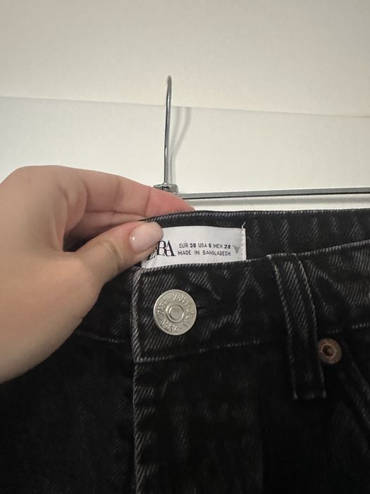 Дънкови черни къси панталонки Zara, 38 размер