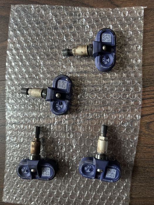 Set 4 senzori TPMS Tesla
