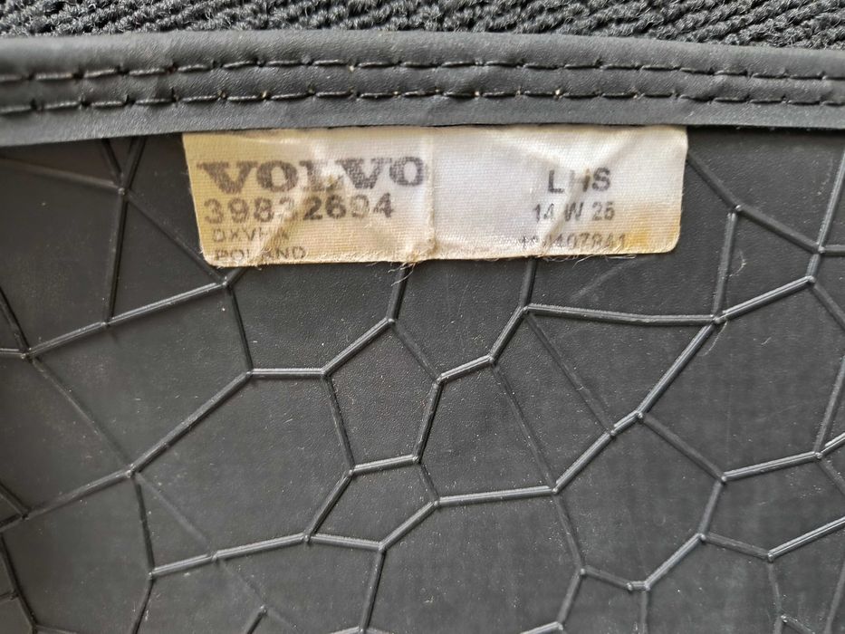 Текстилни стелки за Volvo XC60