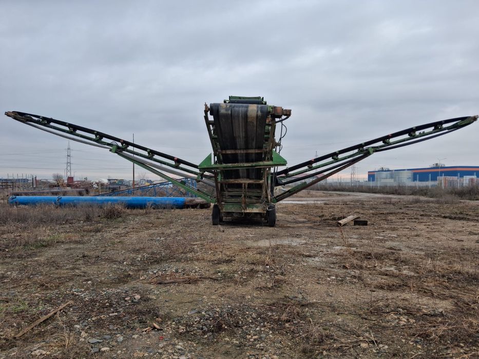 Stație sortare Terex Finlay 393

An 2000
Se tractează cu cap tractor.
Stare foarte buna de functionare.
Accept orice test

Pret 28000 euro. Telefon: 0