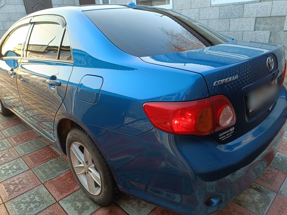 Тойота Королла 1.8