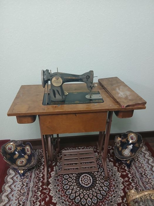 Тикув машина сотилади