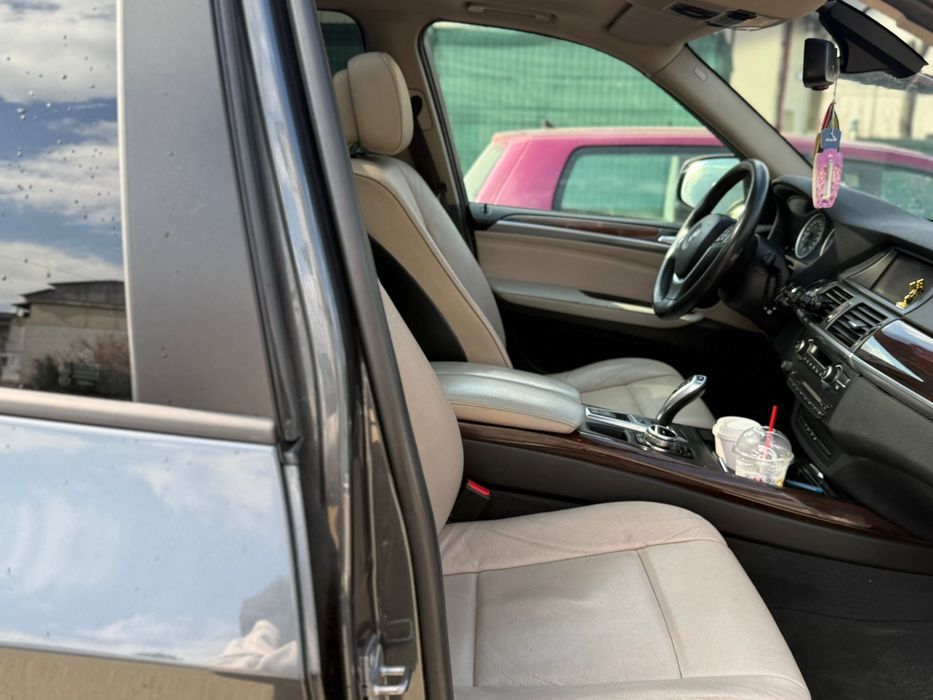 Vand bmw x5 e70.