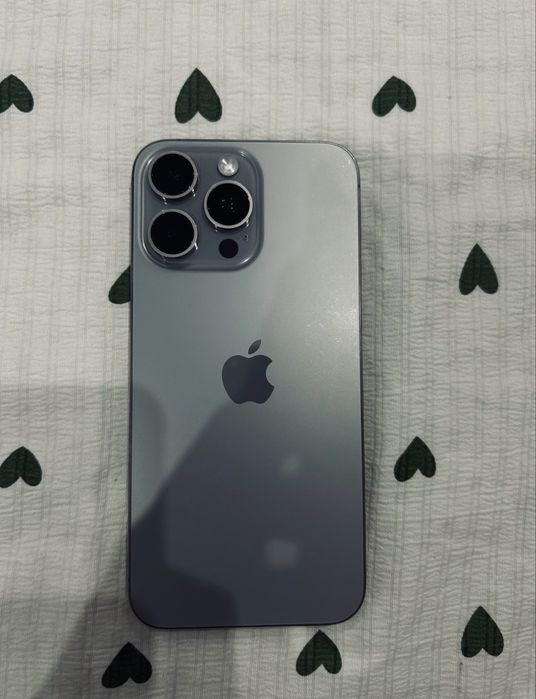 продам iphone 15 pro max  айфон 15 про макс