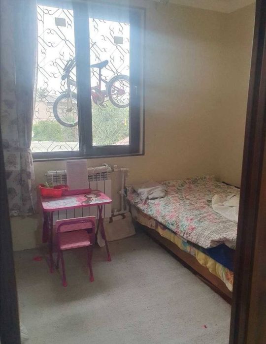 Срочно Продаётся Мирабад Саракулька 3/4/4 ремонт средний с мебелью !