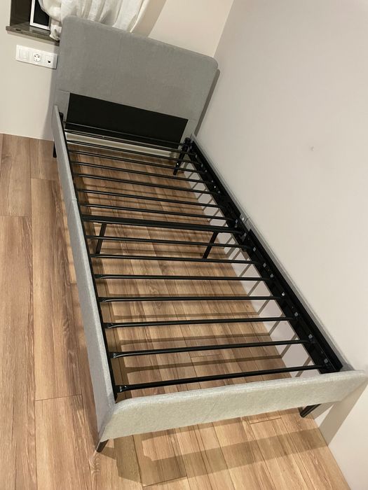 Единично легло- сива тапицерия