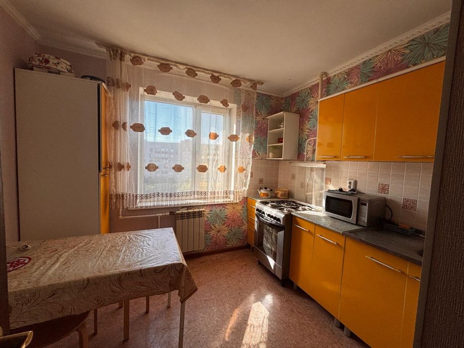Продам 1к кв в 12мкр