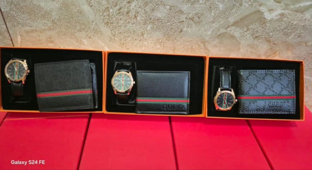 Seturi barbati diferite modele